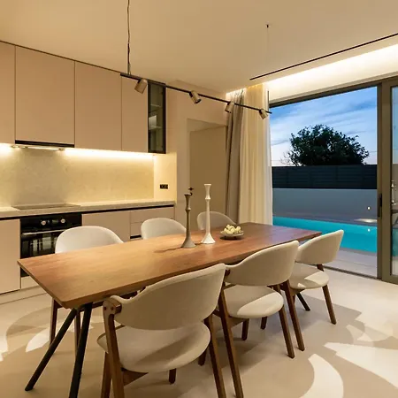 - I Villa Rethymno
